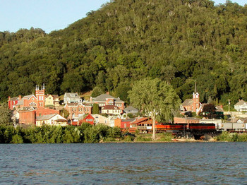 Photo of Fountain City, Wisconsin from the Mississippi River - courtesy of visitfountaincity.com